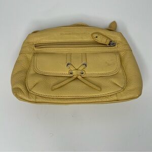 Stone Mountain Accessories Beige Crossbody Bag with Flap Closure